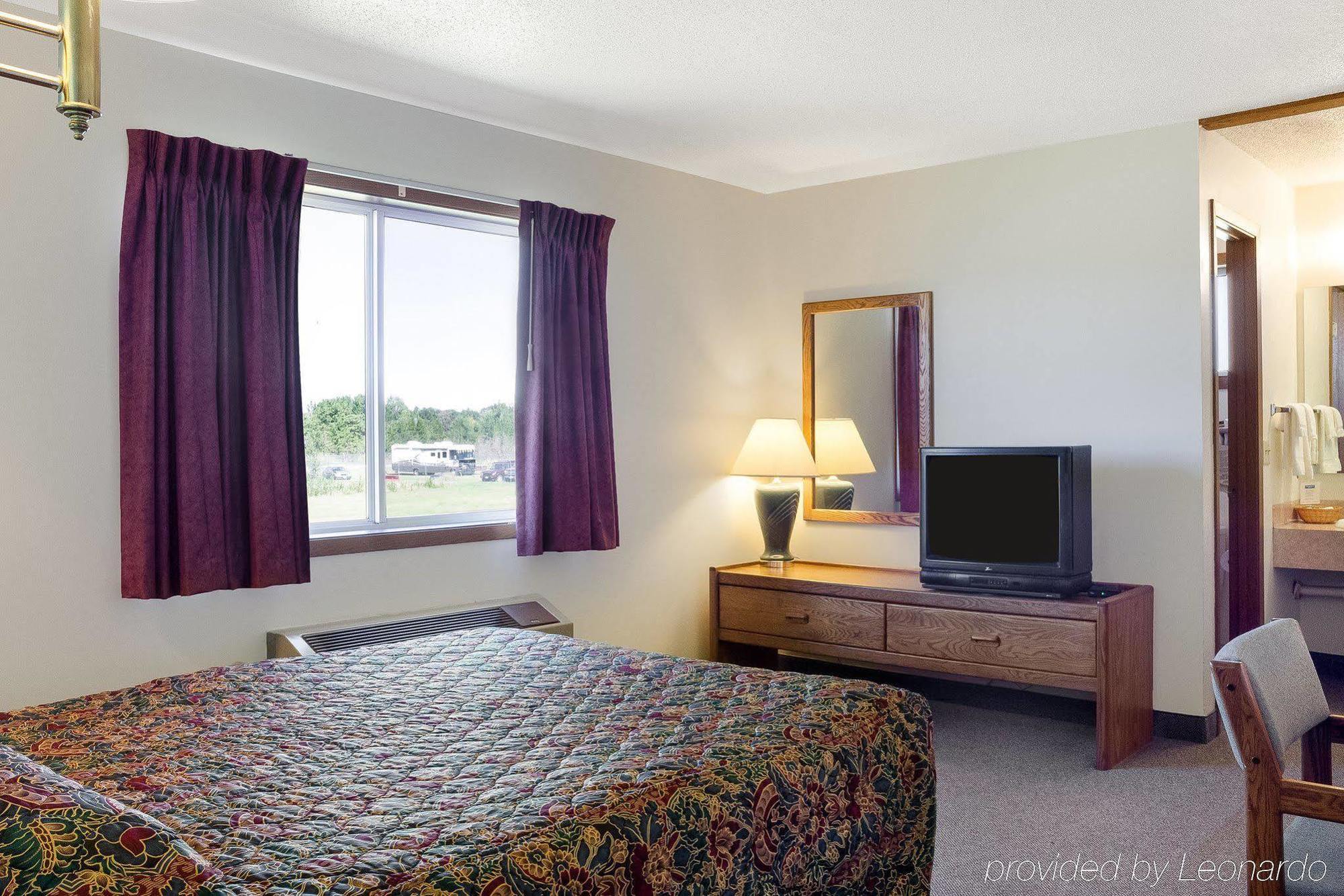 Rodeway Inn Pine River Exteriér fotografie